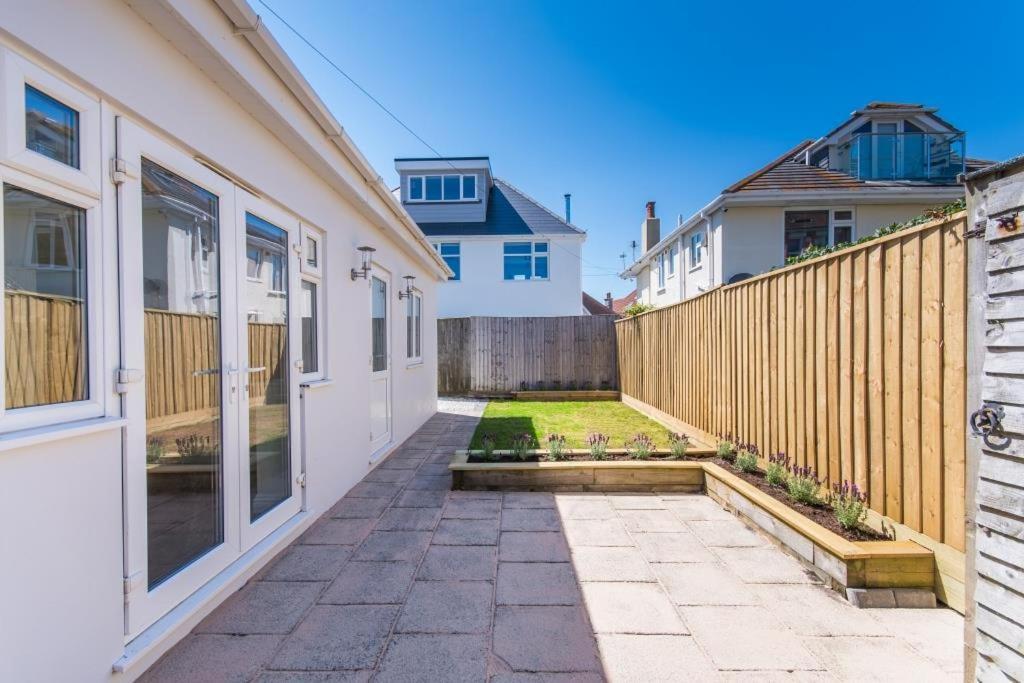 Bournecoast - Clifftop Apartment With Garden -Fm827 伯恩茅斯 外观 照片