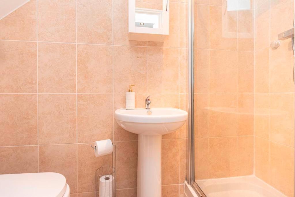 Bournecoast - Clifftop Apartment With Garden -Fm827 伯恩茅斯 外观 照片
